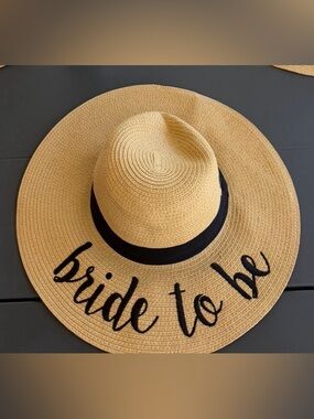 Bridal 'Bride to Be' Straw Sun Hat - Black Band